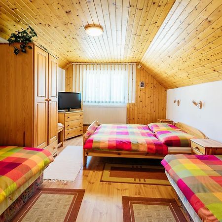 Homestay Gustav Halas Terchová Esterno foto
